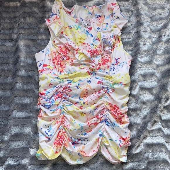 Super Cute, Colorful Ruffle Tank ๐ - Picture 1 of 4